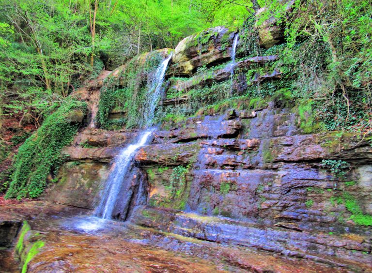 HOSTALETS-PUJOLRIU-FONT-MARRADES-FOTO