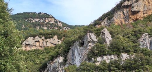 BEUDA-ESCALERS-MONT-FOTO